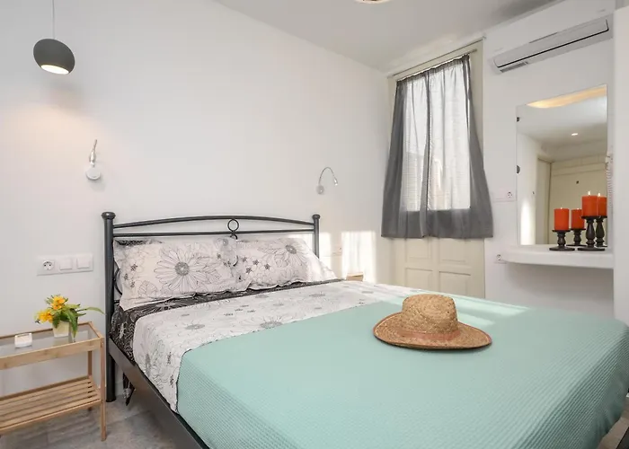 Depis Naxos * Naxos City